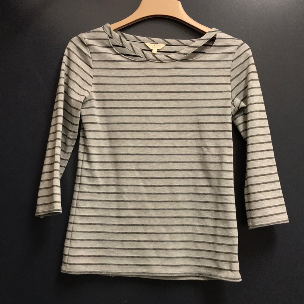 ☘️Lucky Brand Long Sleeve Tee size XS ☘️
